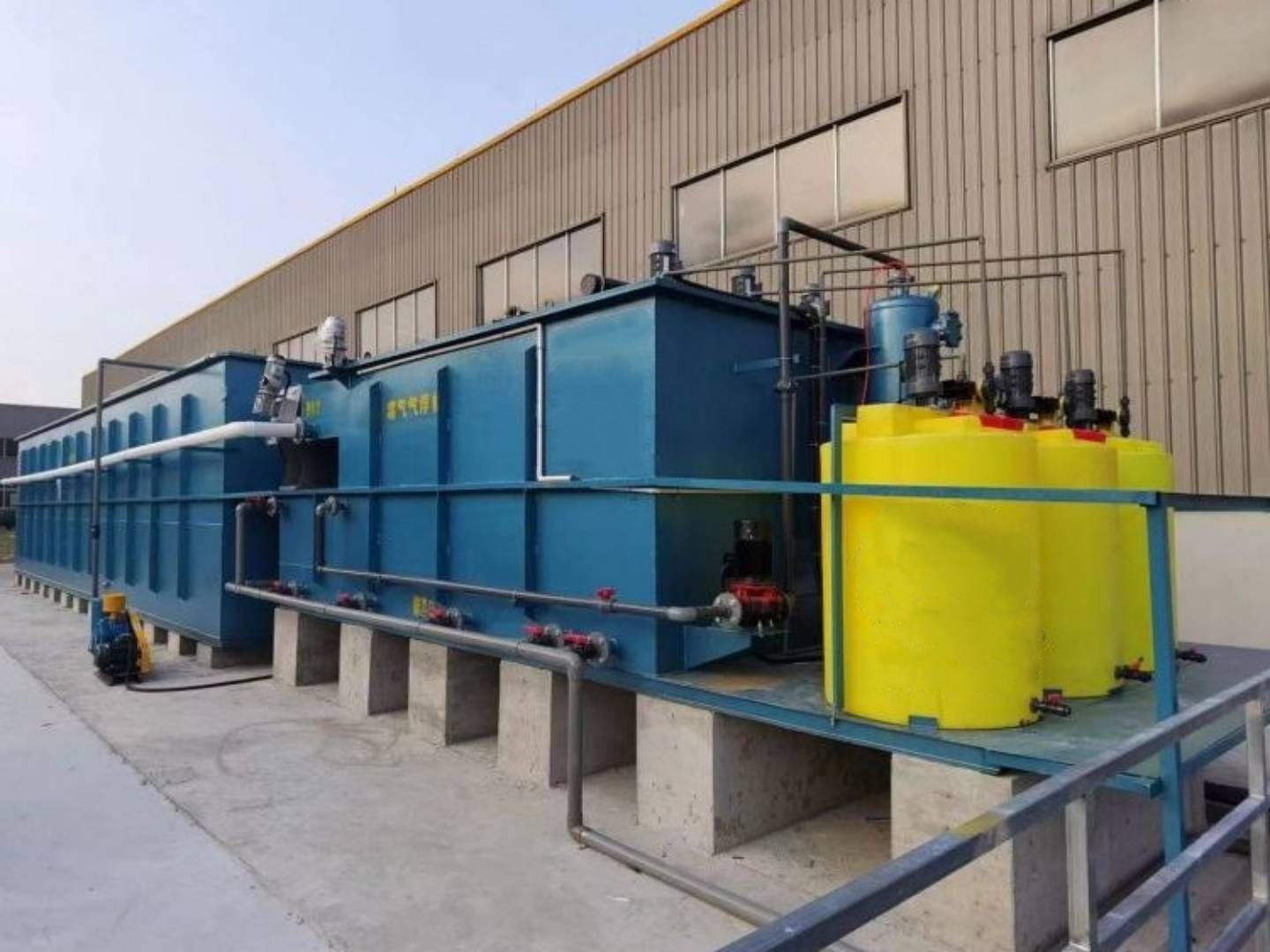 煮肉解凍肉廢水處理設備_進行_調節_生化